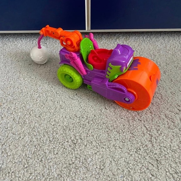 Imaginext DC Super Friends The Joker Steamroller Vehicle with Batman + Batgirl - Picture 3 of 12